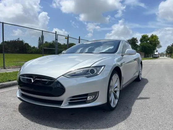 2012 Tesla Model S Performance
