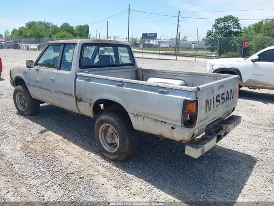1984 Datsun 720 KING CAB 4X4
