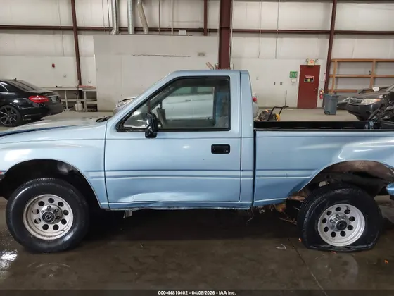 1993 Isuzu CONVENTIONAL SHORT WHEELBASE