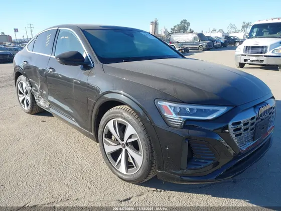 2024 Audi Q8 e-tron Sportback S line Premium Plus