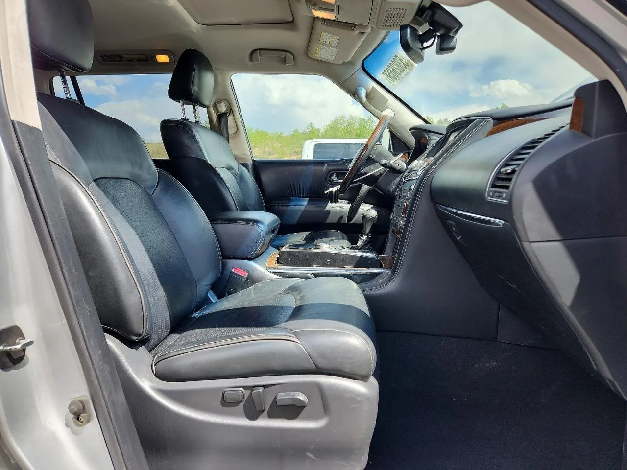 2017 INFINITI QX80