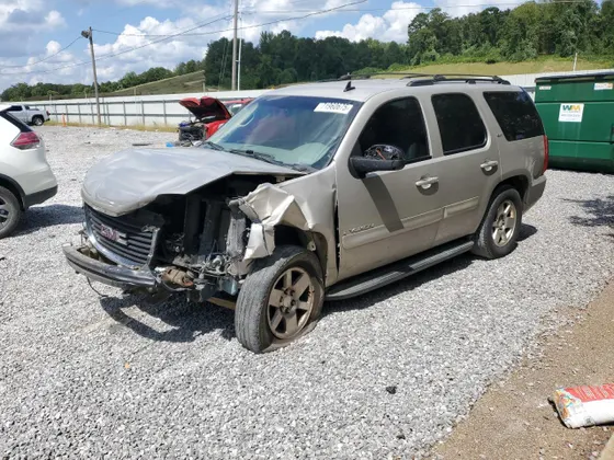2009 GMC Yukon SLT w/4SB
