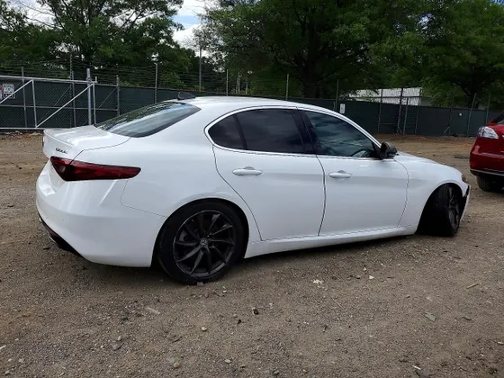 2017 Alfa Romeo Giulia