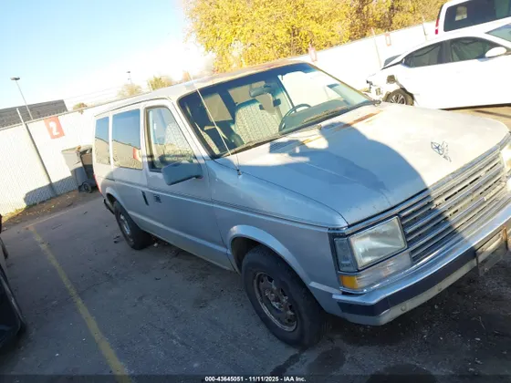 1988 Plymouth Voyager SE