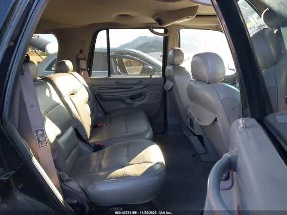 2002 Lincoln Navigator