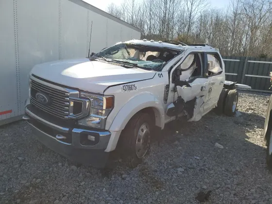 2022 Ford Super Duty F-450 DRW XL