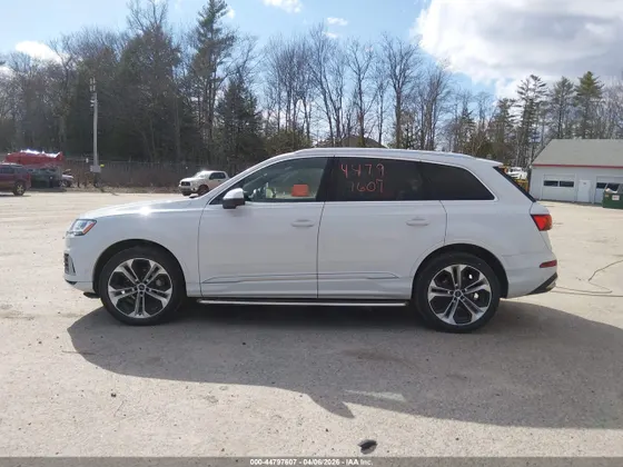 2020 Audi Q7 Premium Plus