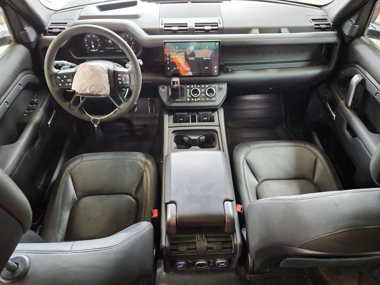 2023 Land Rover Defender V8