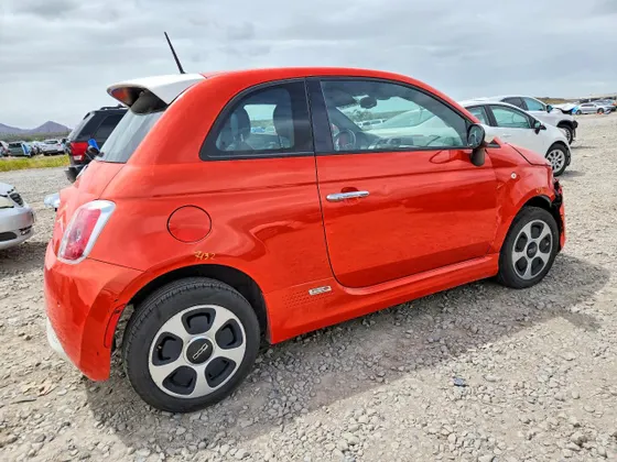 2015 FIAT 500e 500
