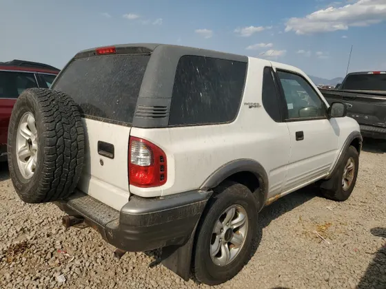 2002 Isuzu Rodeo Sport SPORT