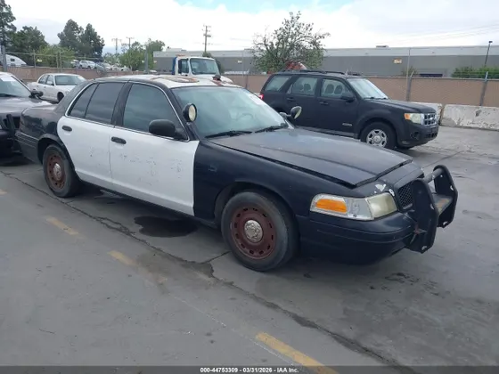 2004 Ford Police Interceptor Base w/3.27 Axle