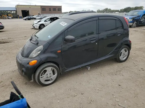 2012 Mitsubishi i-MiEV ES