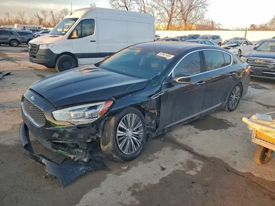 2017 Kia K900 Premium