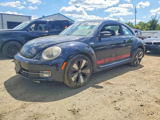 2012 Volkswagen Beetle 2.0T Turbo PZEV