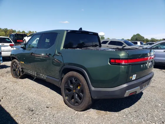 2022 Rivian R1T Adventure Package