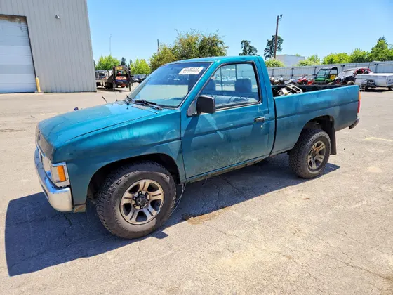 1996 Nissan Trucks 4WD XE