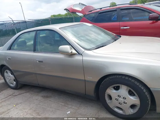 2000 Lexus ES 300