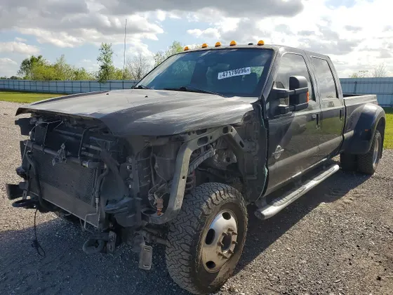 2016 Ford Super Duty F-350 DRW Platinum