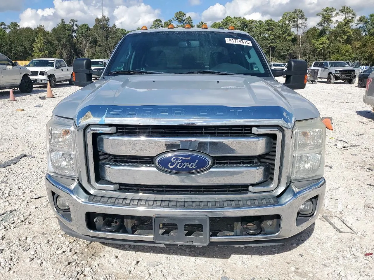 2015 Ford Super Duty F-350 DRW Lariat