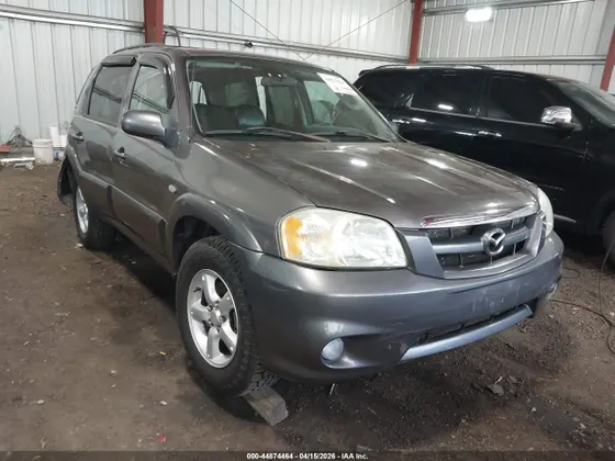 2005 Mazda Tribute s