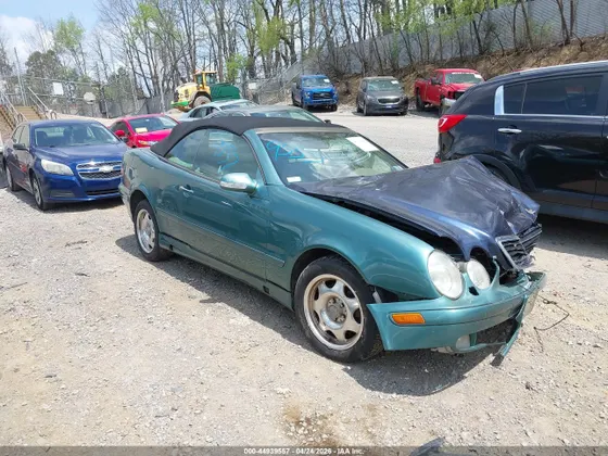 2000 Mercedes-Benz CLK-Class