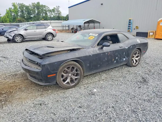2016 Dodge Challenger SXT