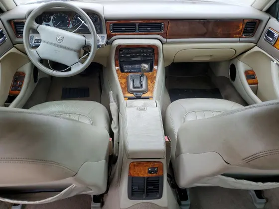 1995 Jaguar XJ Series Sedan XJ6