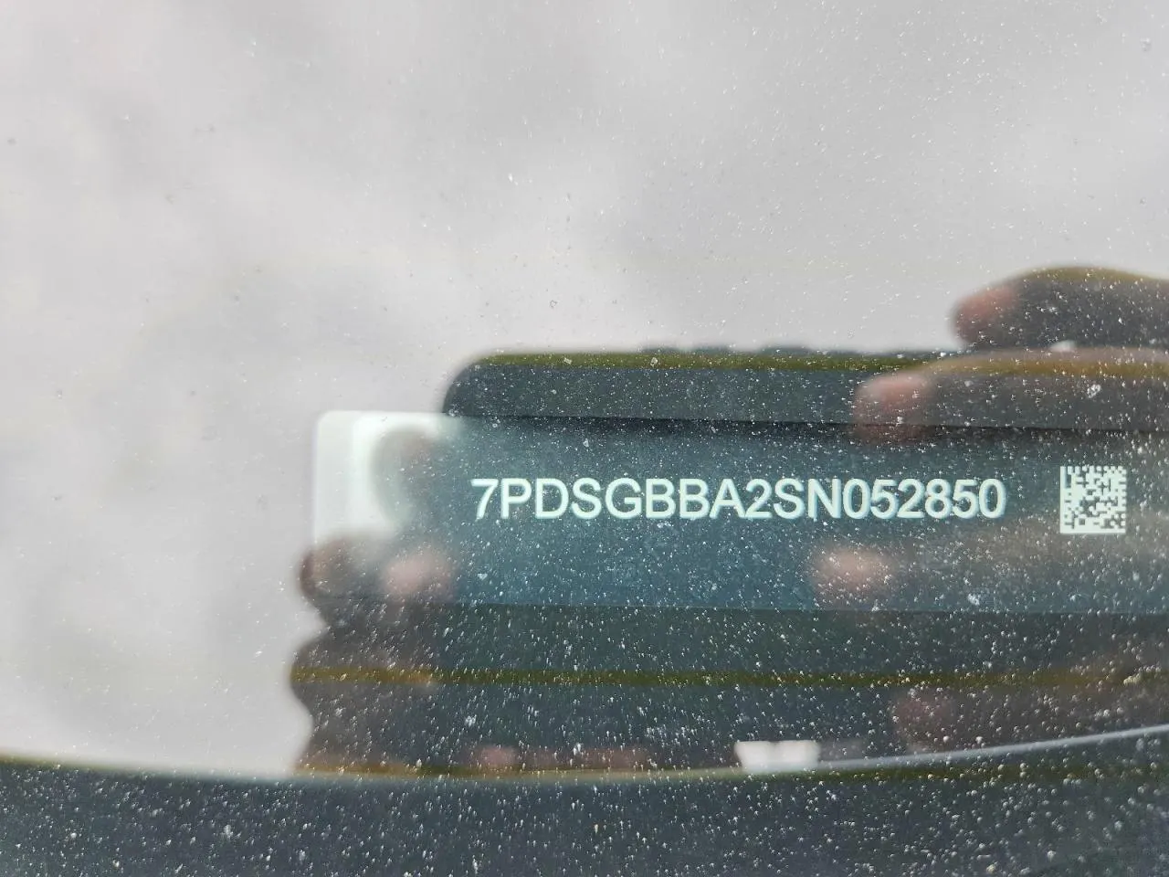 2025 Rivian R1S Adventure