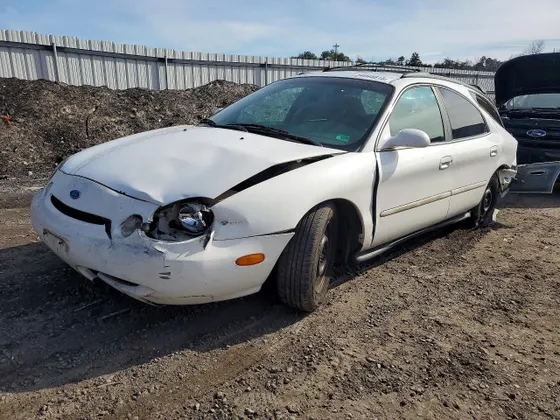 1997 Ford Taurus GL