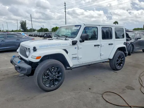 2024 Jeep Wrangler 4xe Sahara