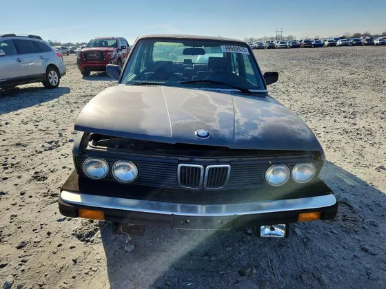 1986 BMW 528 - 533 - 633 - 733 528E