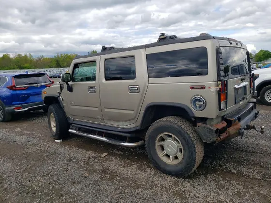 2004 HUMMER H2