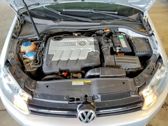 2011 Volkswagen Jetta SportWagen TDI