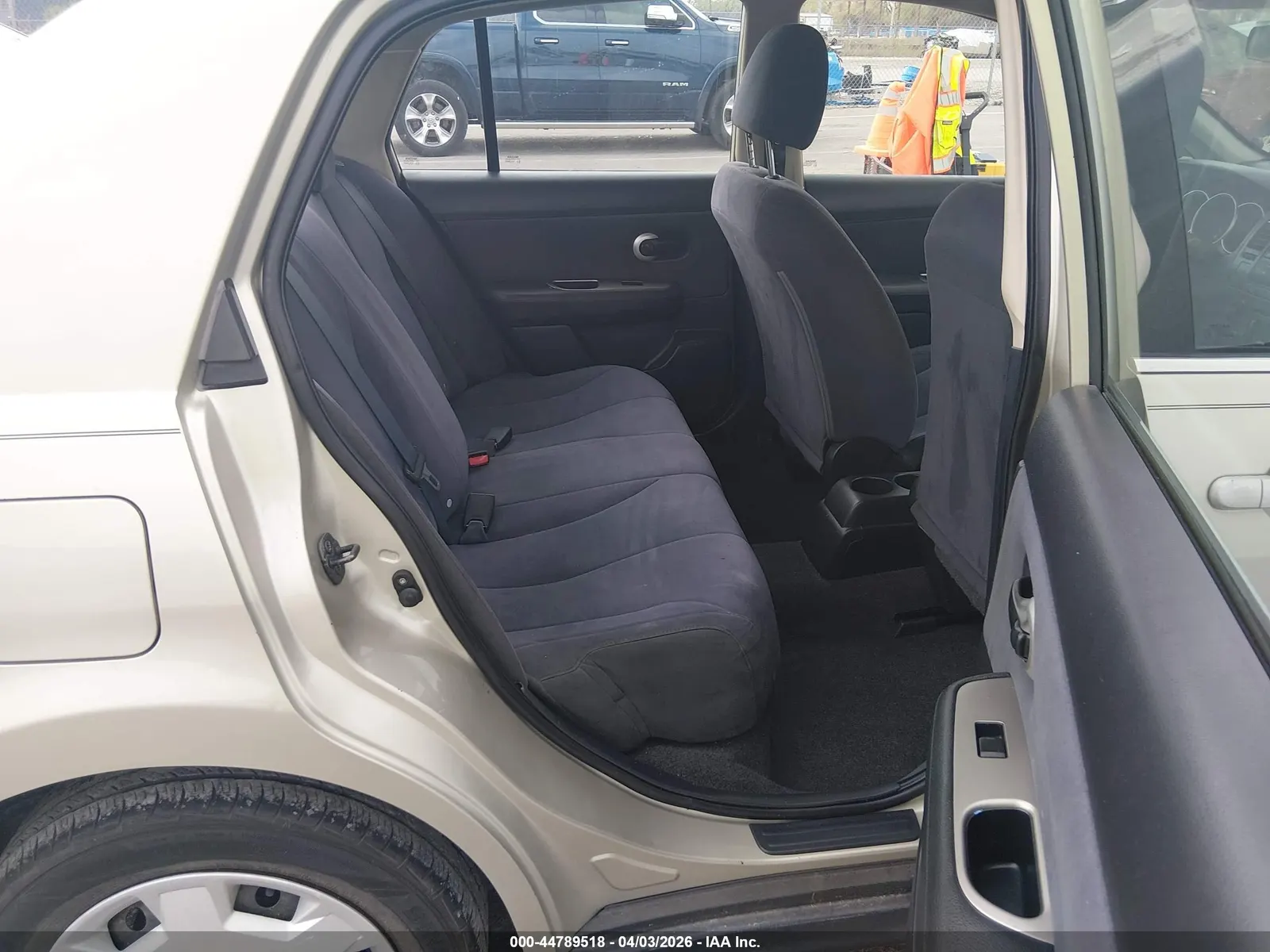 2008 Nissan Versa 1.8 S