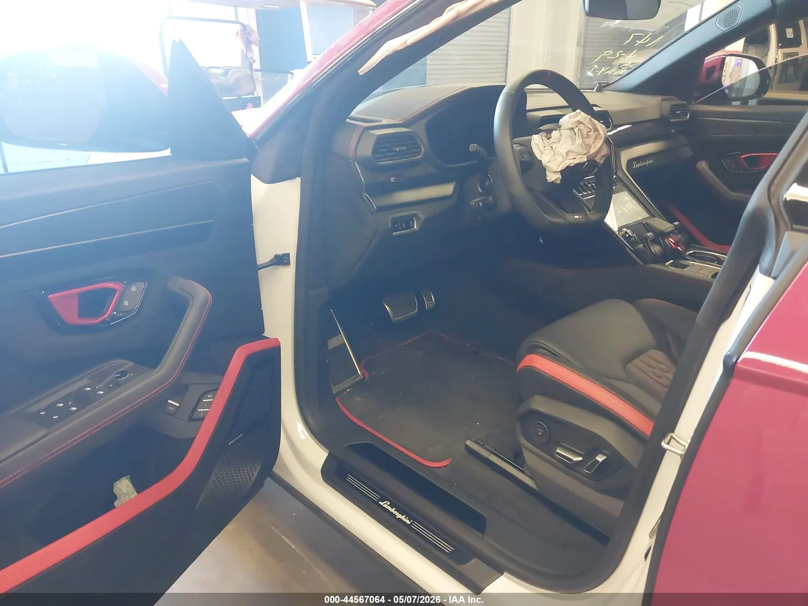 2024 Lamborghini Urus Performante