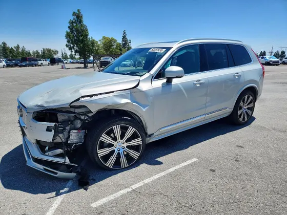 2021 Volvo XC90 Inscription