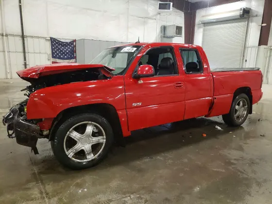 2004 Chevrolet Silverado SS SILVERADO