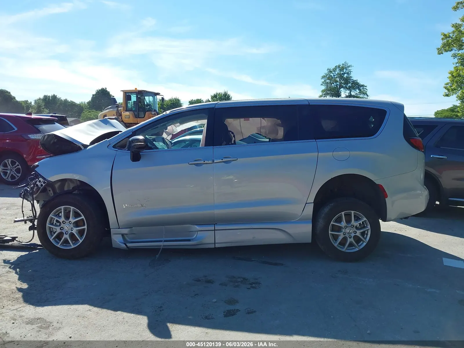2024 Chrysler Pacifica Touring L
