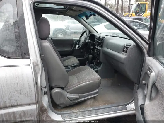 2002 Isuzu Rodeo Sport S 3.2L V6 HARD TOP/S 3.2L V6 SOFT TOP