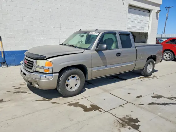 2003 GMC Sierra 1500 SLT