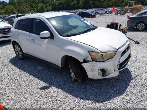 2013 Mitsubishi Outlander Sport ES