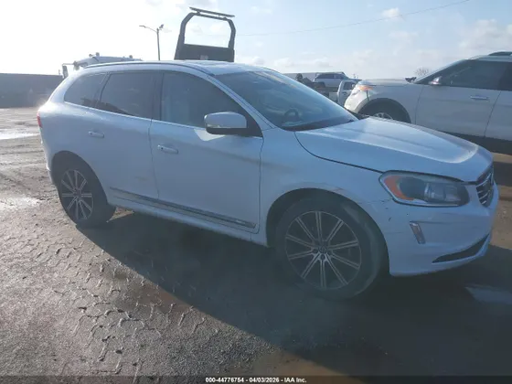 2016 Volvo XC60 T6 Drive-E Platinum