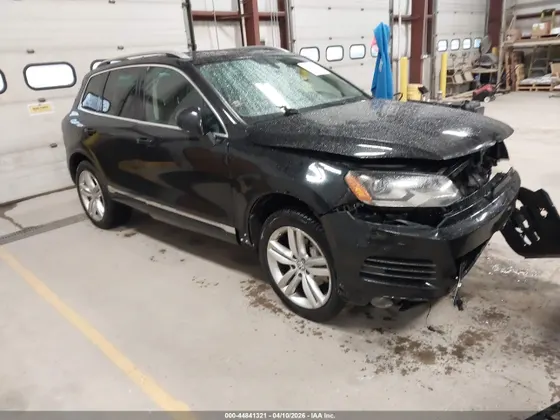 2011 Volkswagen Touareg Sport