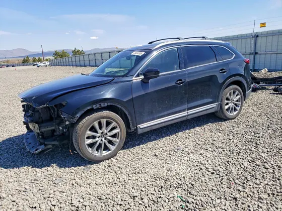 2017 Mazda CX-9 Signature
