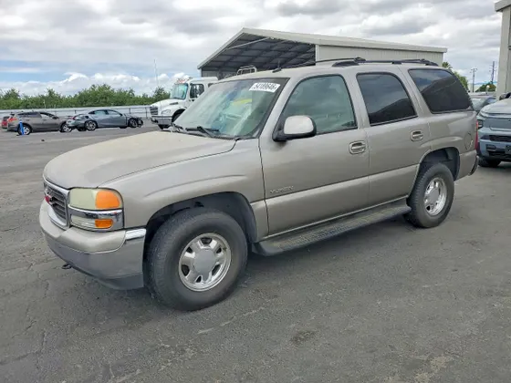 2003 GMC Yukon SLT