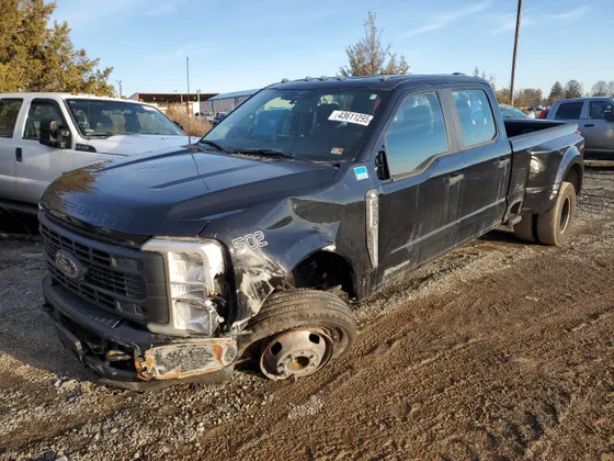 2023 Ford Super Duty F-350 DRW XLT