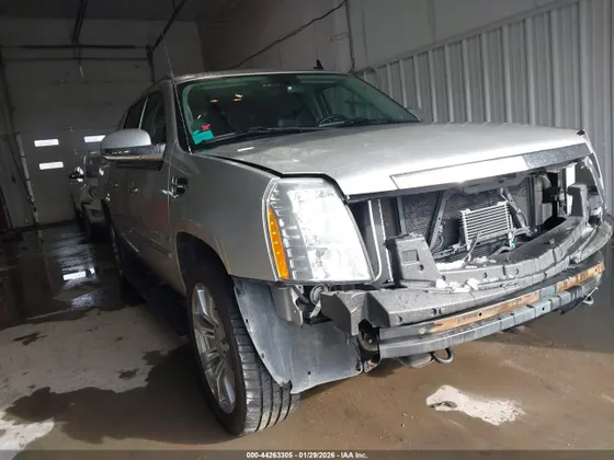2011 Cadillac Escalade EXT Premium