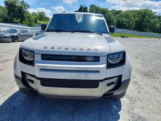 2026 Land Rover Defender S