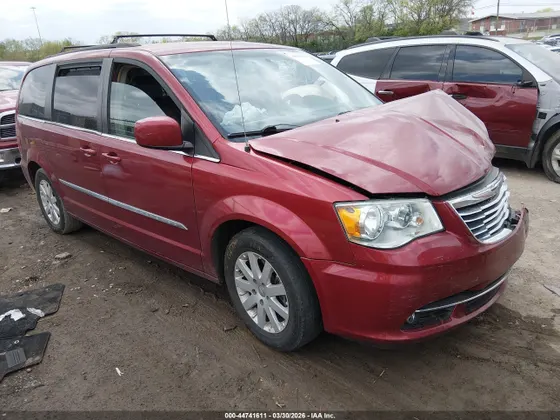 2015 Chrysler Town & Country Touring