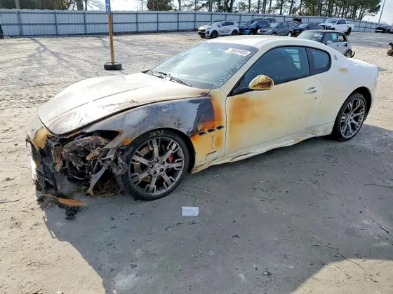 2013 Maserati GranTurismo Sport